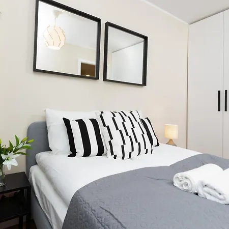 Apartments Warsaw Królewska by Renters Zewnętrze zdjęcie
